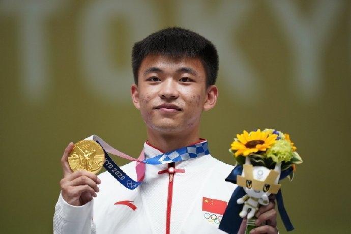日本射击名将表现出色，喜获个人金牌