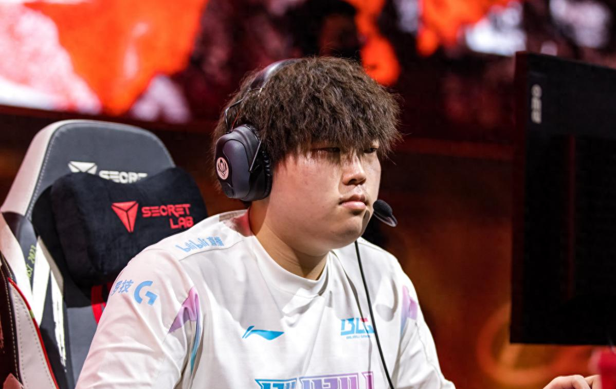 PG中国官网-包含EDG碾压MAD，Ming团战一打五鏖战多局四强赛，强势挺进下一轮的词条