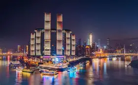 包含重庆马铃薯对决广东大榕树，实力对比明显的词条