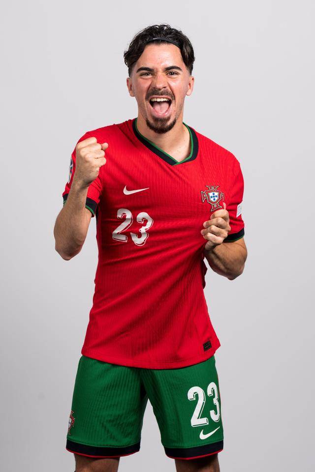 葡萄牙逆转捷克,实现绝对统治 葡萄牙逆转捷克,实现绝对统治