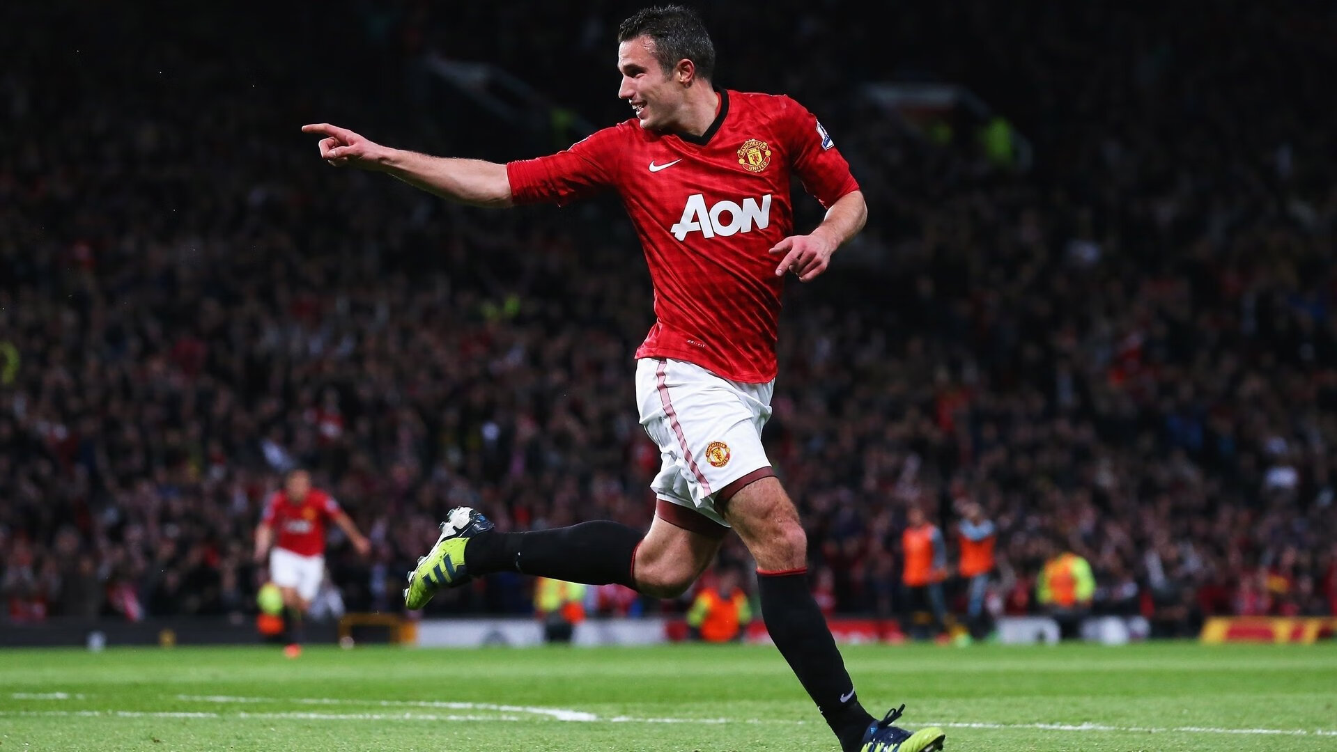 暗流与狂澜,当法拉利碾压梅赛德斯,周冠宇如何扛起全队?